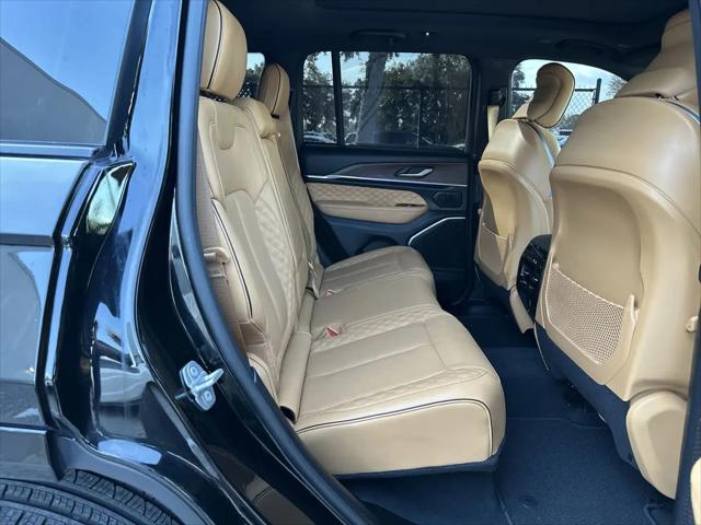 2022 Jeep Grand Cherokee Summit 4x4