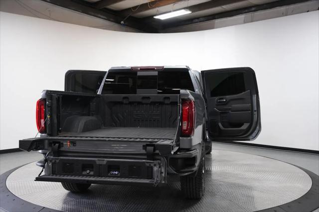 2022 GMC Sierra 1500 Limited 4WD Crew Cab Short Box AT4