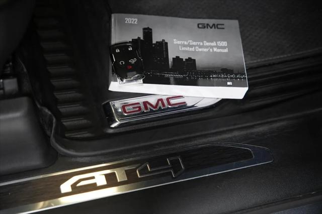 2022 GMC Sierra 1500 Limited 4WD Crew Cab Short Box AT4