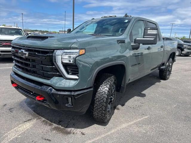 2026 Chevrolet Silverado 2500HD Crew Cab, Standard Bed, LT, 4WD