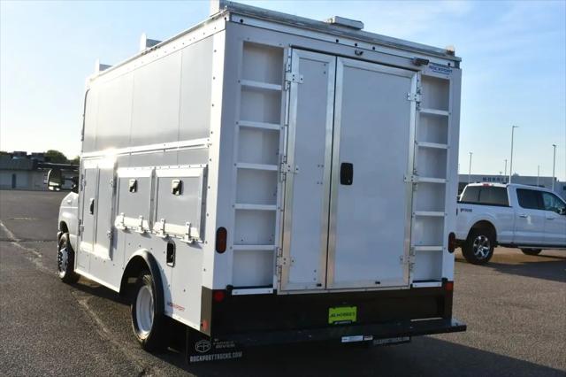 2027 Ford E-Series Cutaway E-350