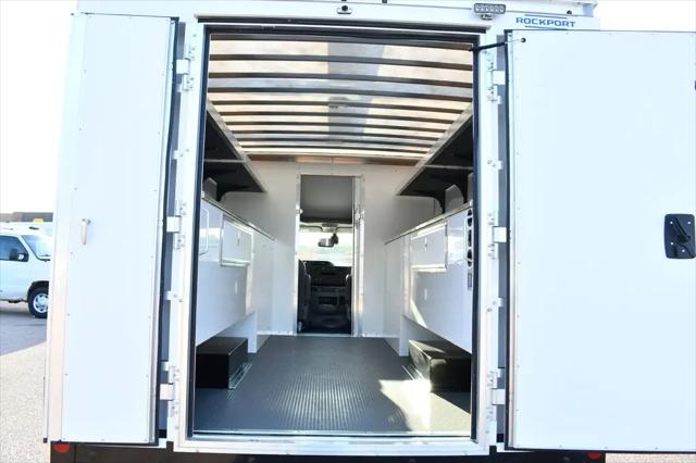 2027 Ford E-Series Cutaway E-350