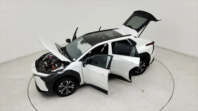 2024 Toyota bZ4X XLE