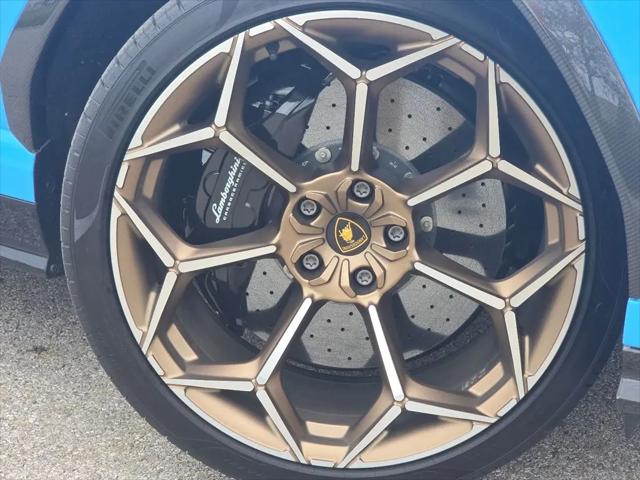 2024 Lamborghini Urus Performante