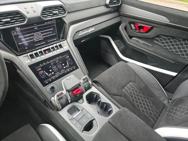2024 Lamborghini Urus Performante