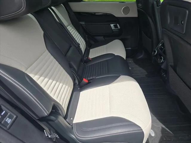 2023 Land Rover Discovery P300 S R-Dynamic
