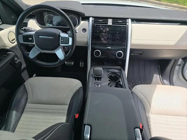 2023 Land Rover Discovery P300 S R-Dynamic