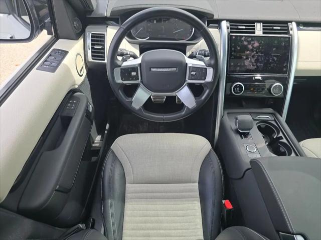2023 Land Rover Discovery P300 S R-Dynamic