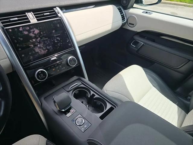 2023 Land Rover Discovery P300 S R-Dynamic
