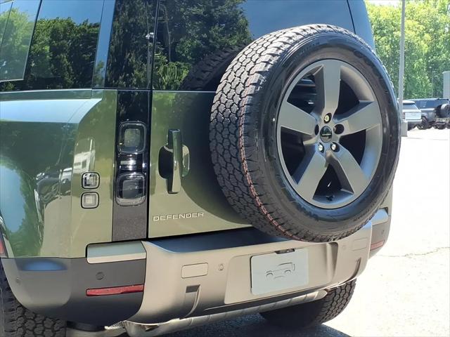 2026 Land Rover Defender P300 S