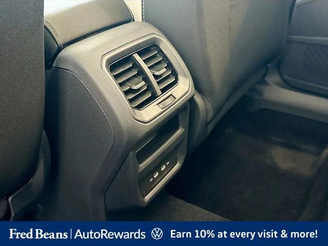 2026 Volkswagen Taos SE