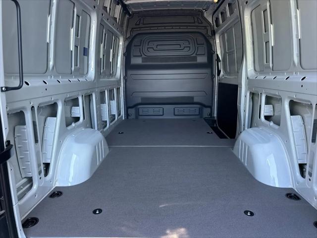 2025 Mercedes-Benz Sprinter 2500 Standard Roof 4-Cyl Diesel