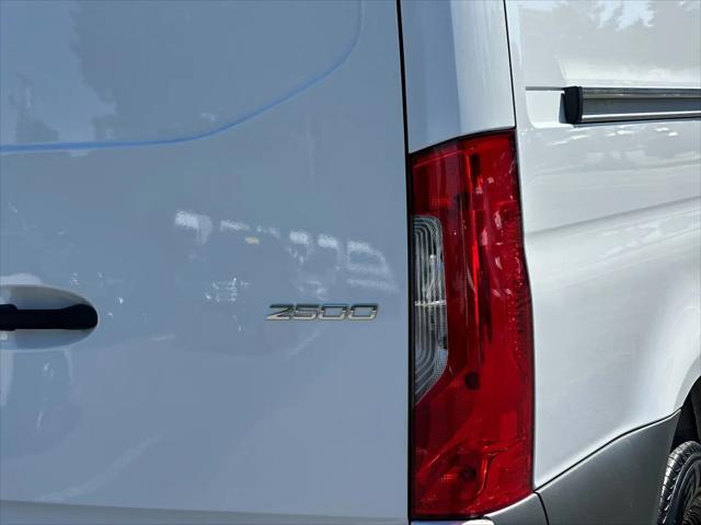 2025 Mercedes-Benz Sprinter 2500 Standard Roof 4-Cyl Diesel