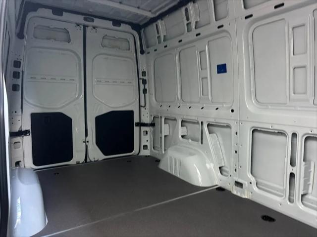 2025 Mercedes-Benz Sprinter 2500 Standard Roof 4-Cyl Diesel