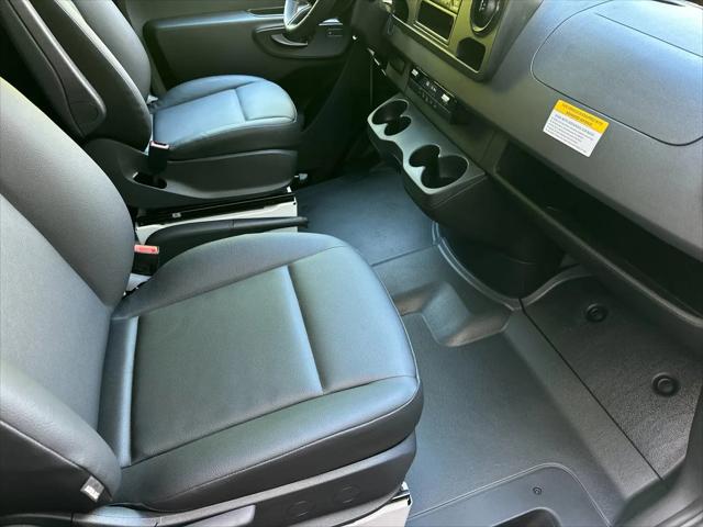 2025 Mercedes-Benz Sprinter 2500 Standard Roof 4-Cyl Diesel