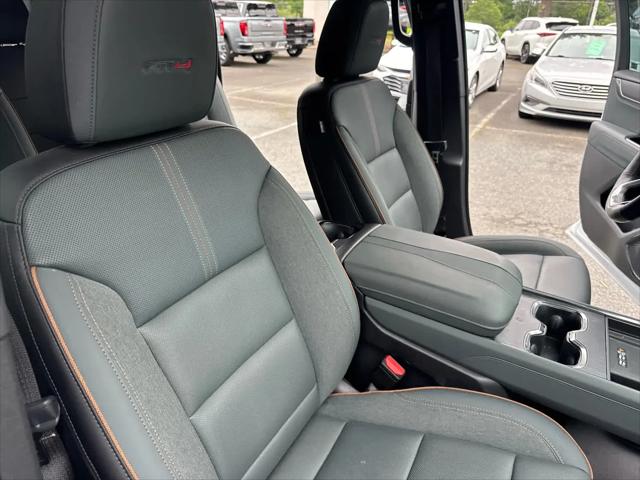 2024 GMC Acadia AWD AT4
