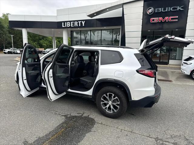 2024 GMC Acadia AWD AT4