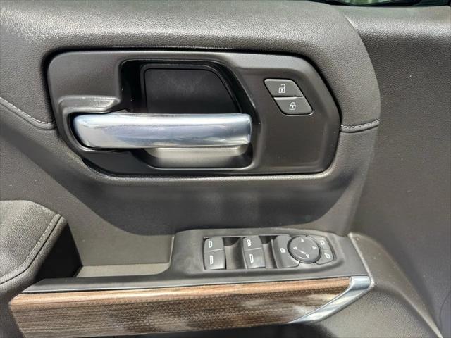 2021 Chevrolet Silverado 1500 4WD Crew Cab Short Bed RST