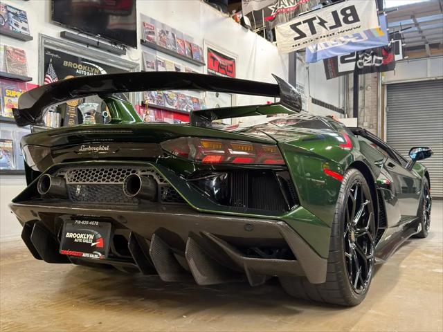 2021 Lamborghini Aventador Roadster