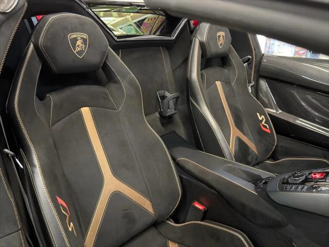 2021 Lamborghini Aventador Roadster