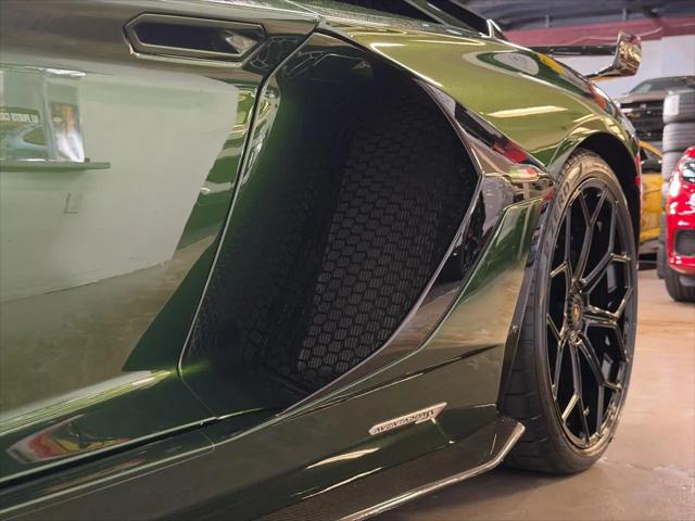 2021 Lamborghini Aventador Roadster