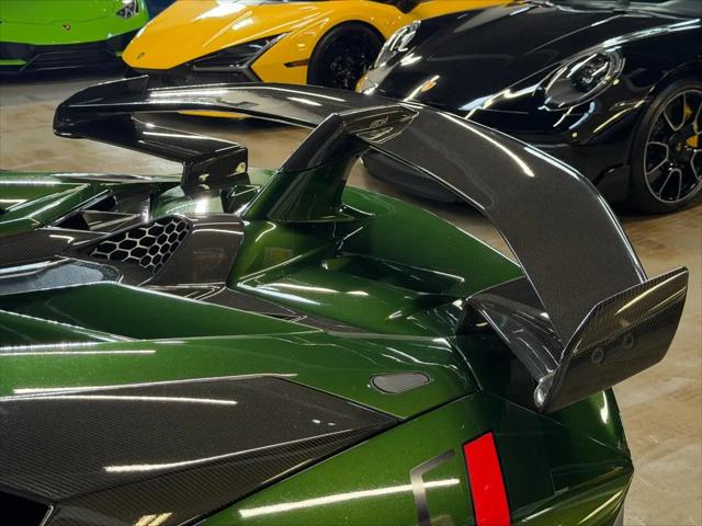 2021 Lamborghini Aventador Roadster