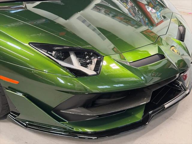 2021 Lamborghini Aventador Roadster
