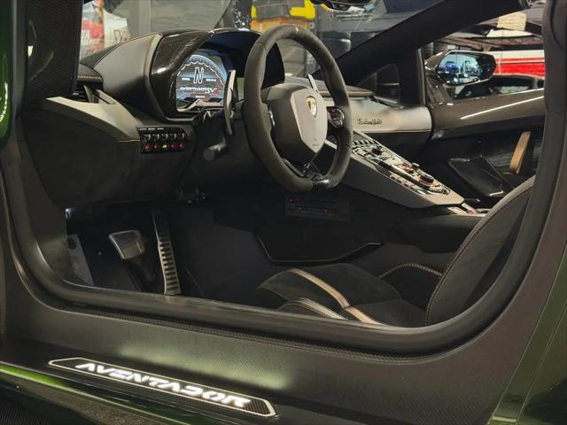 2021 Lamborghini Aventador Roadster