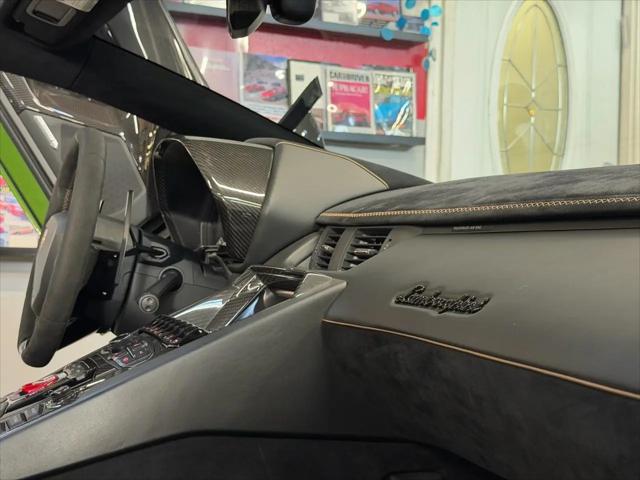 2021 Lamborghini Aventador Roadster