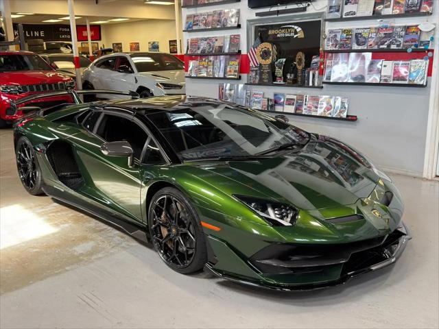 2021 Lamborghini Aventador Roadster