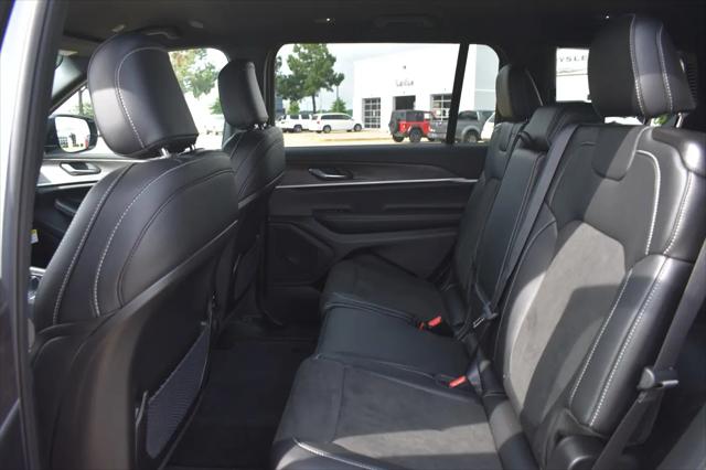 2026 Jeep Grand Cherokee L Altitude 4x4
