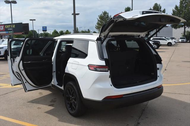 2026 Jeep Grand Cherokee L Altitude 4x4