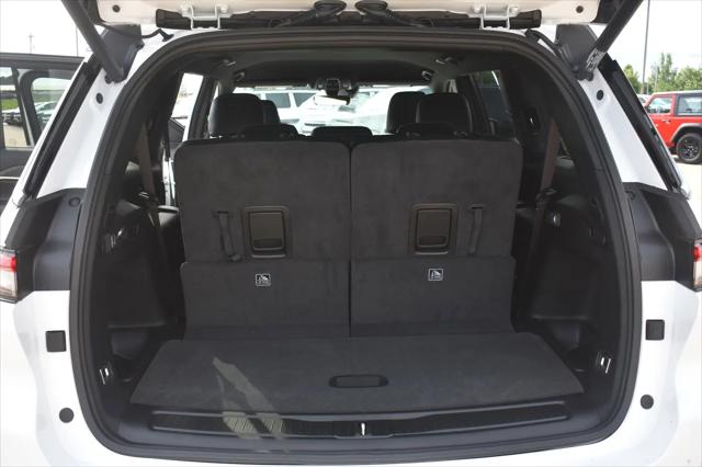 2026 Jeep Grand Cherokee L Altitude 4x4
