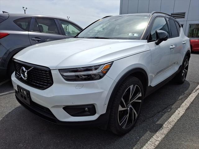 2021 Volvo XC40 T5 R-Design