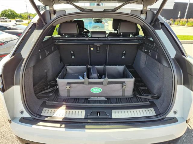 2026 Land Rover Range Rover Velar P250 Dynamic SE