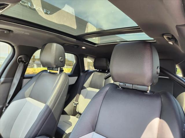 2026 Land Rover Range Rover Velar P250 Dynamic SE