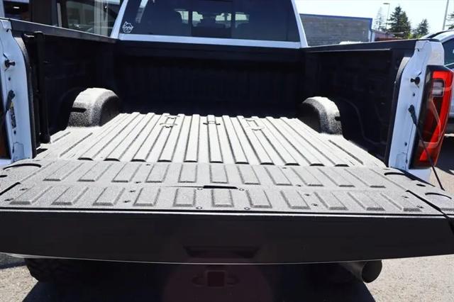 2025 GMC Sierra 3500HD Crew Cab, Standard Bed, Denali Ultimate, 4WD