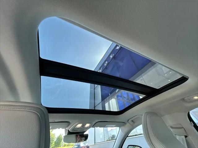 2023 Volvo S60 B5 Plus Dark Theme