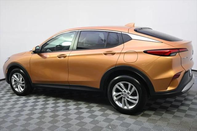 2025 Buick NV Preferred FWD