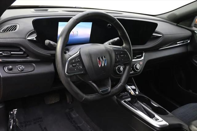 2025 Buick NV Preferred FWD
