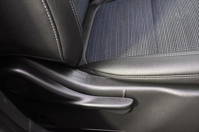 2025 Buick NV Preferred FWD