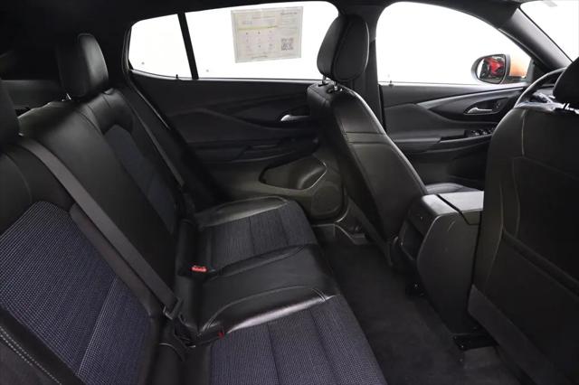 2025 Buick NV Preferred FWD