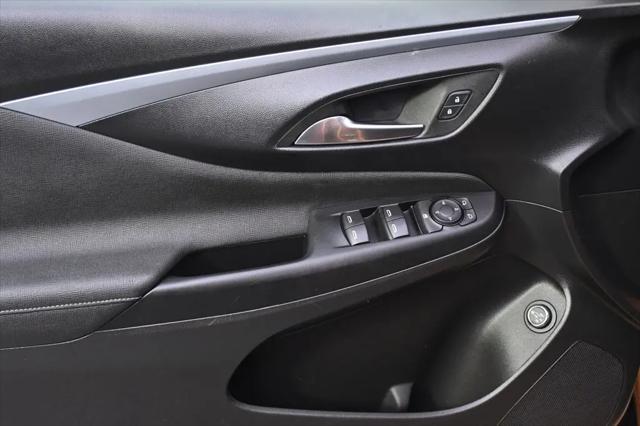 2025 Buick NV Preferred FWD