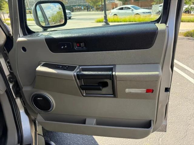 2004 HUMMER H2 Base