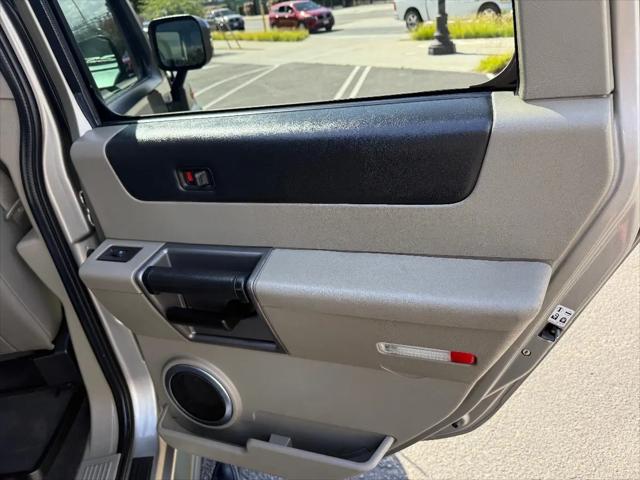 2004 HUMMER H2 Base