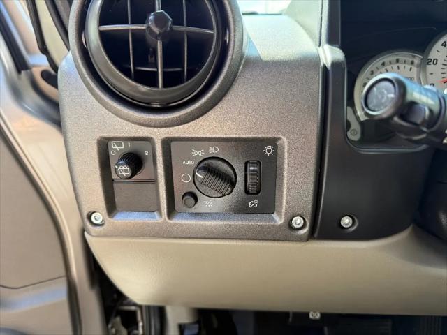 2004 HUMMER H2 Base