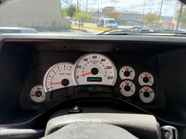 2004 HUMMER H2 Base