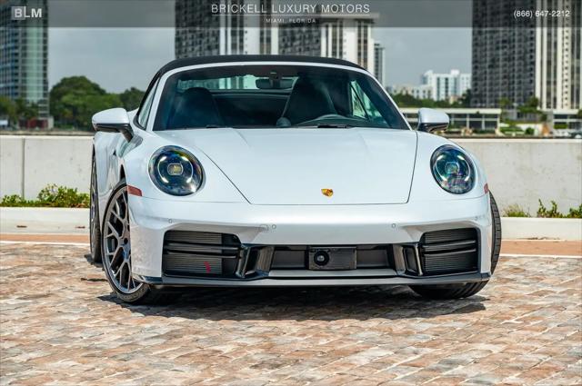 2025 Porsche 911 Carrera Cabriolet