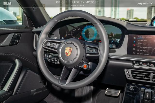 2025 Porsche 911 Carrera Cabriolet