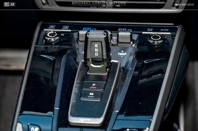 2025 Porsche 911 Carrera Cabriolet